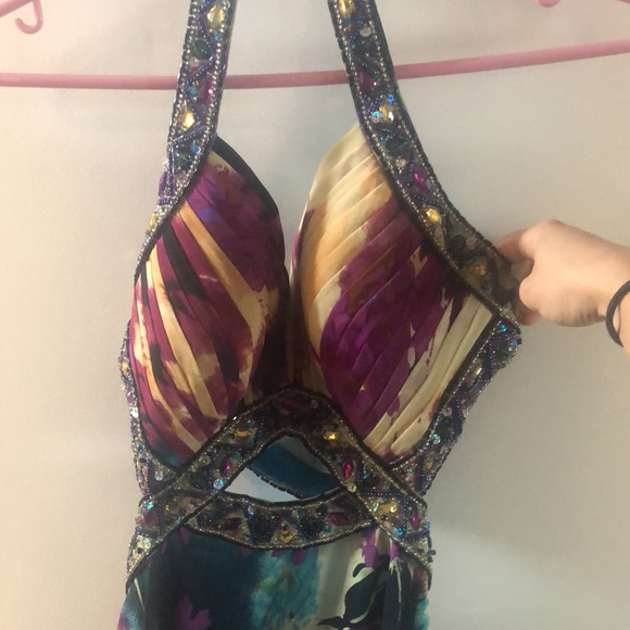 Floral printed prom dress with hand beaded strapping. - Picture 3 of 4